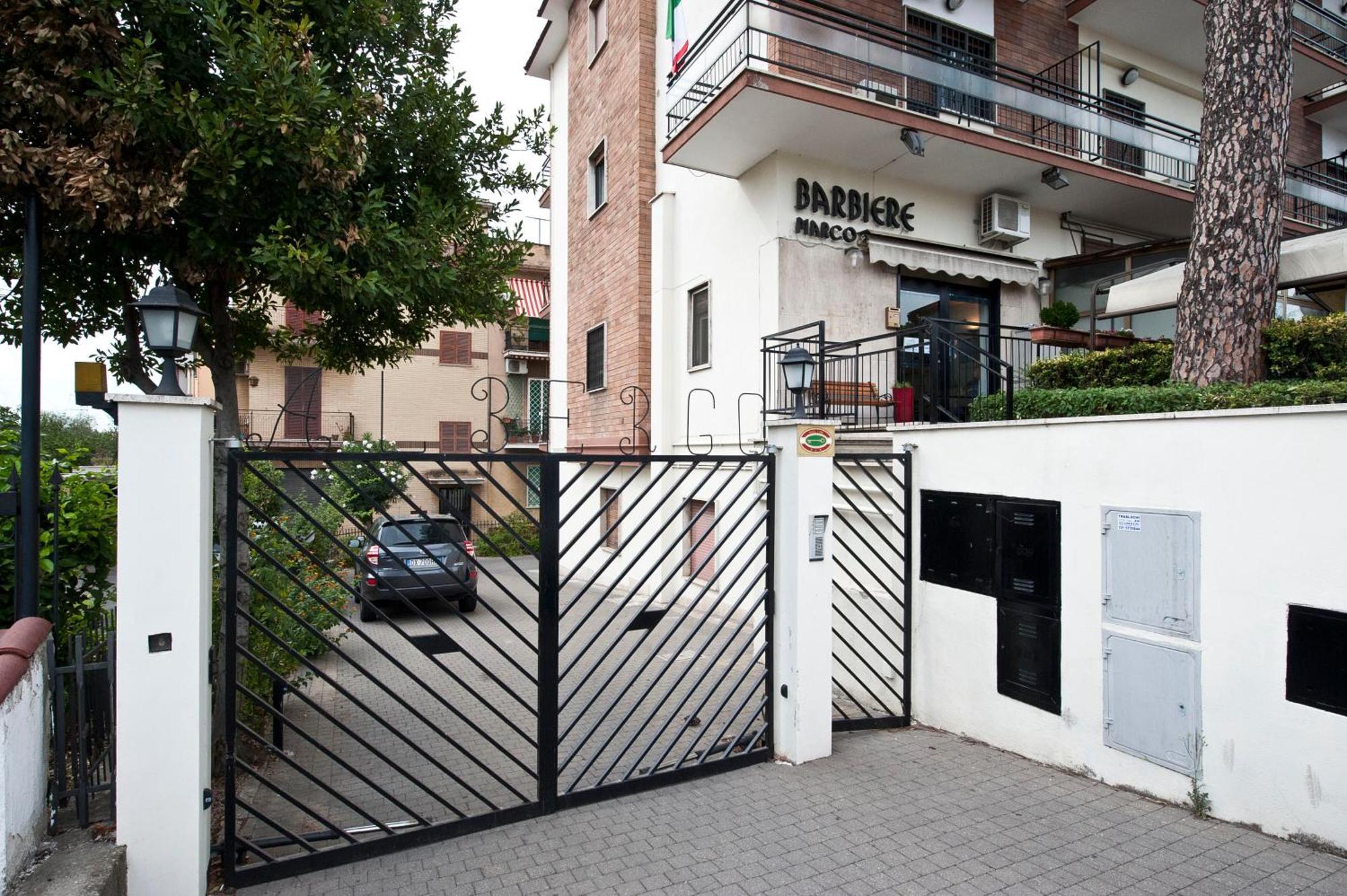 Hotel 4 Pini Rome Exterior photo